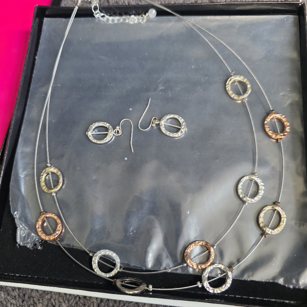 Avon Necklace and Earring Set. Tri colored